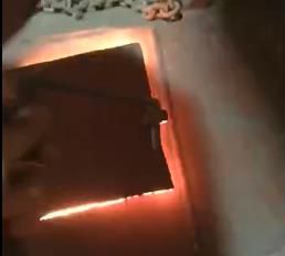 電弧爐冶煉現(xiàn)場(chǎng)視頻